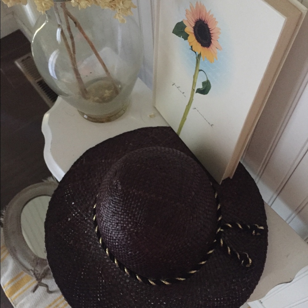 Cute chocolate brown straw hat - Picture 7 of 7